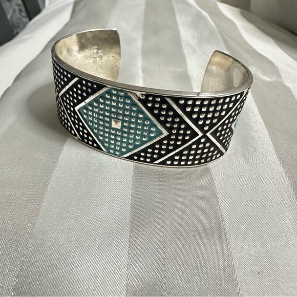 Montana Silversmiths Silver and Black Cuff Bracelet with Turquoise Accent. Solid - Picture 13 of 13